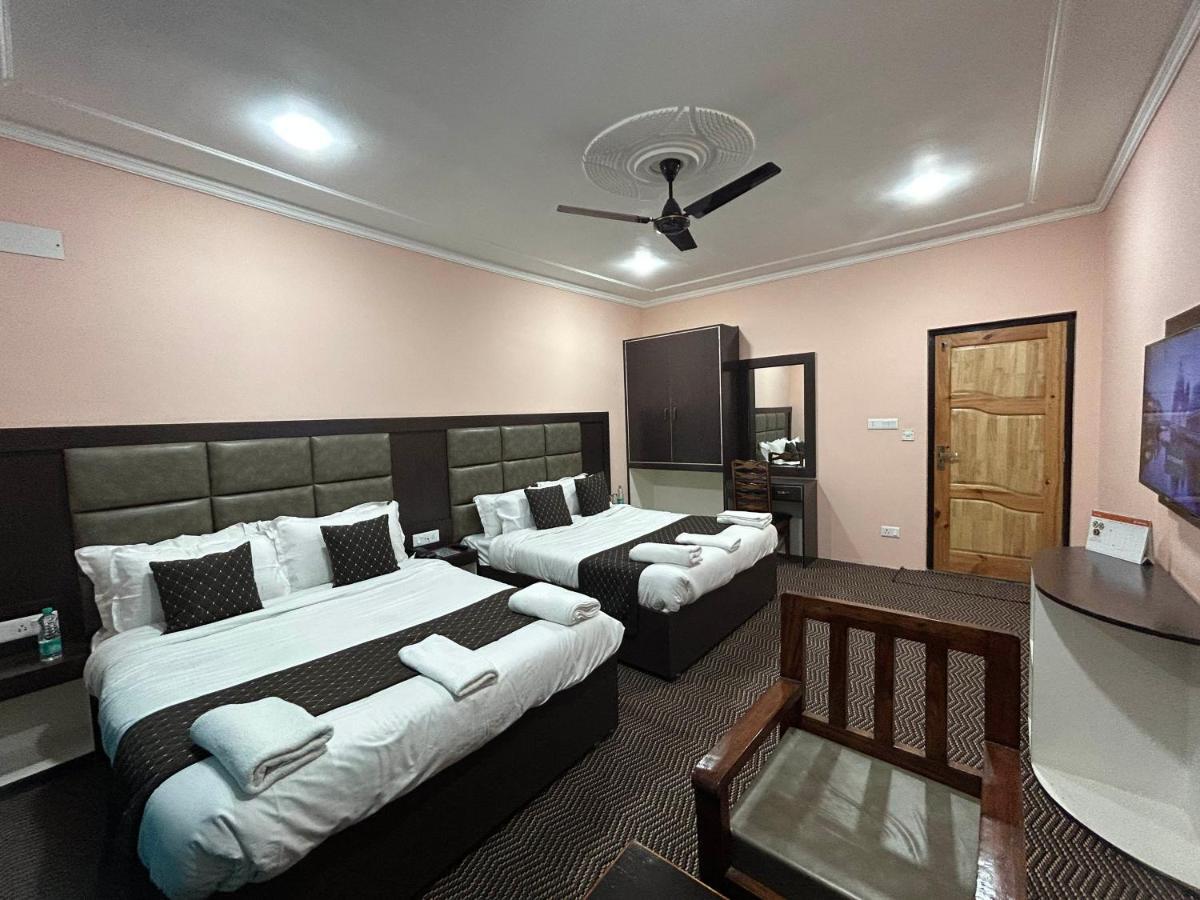 Hotel Fair Mount, Airport Road, Humhama Srinagar Esterno foto