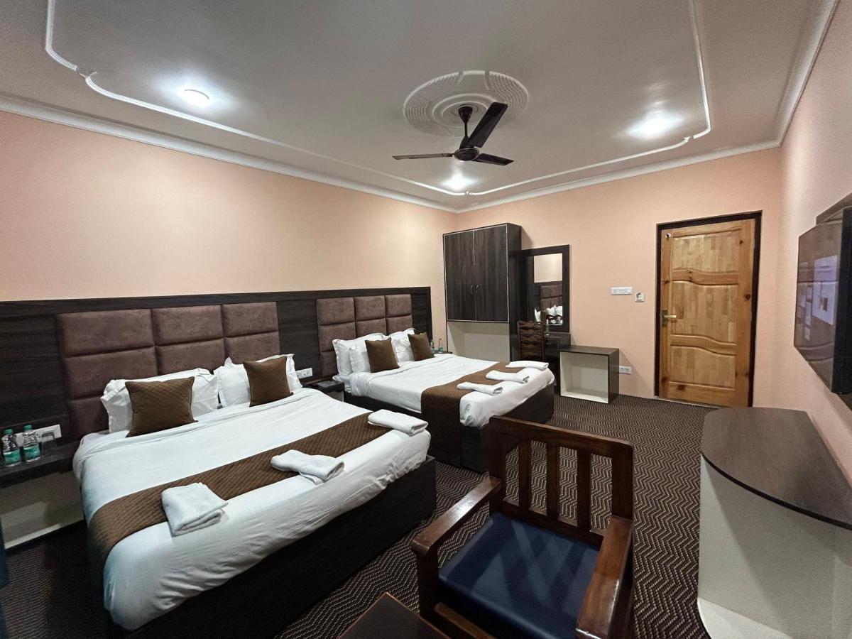 Hotel Fair Mount, Airport Road, Humhama Srinagar Esterno foto