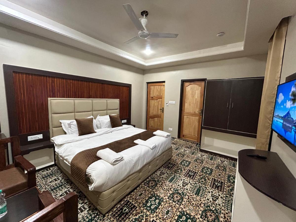 Hotel Fair Mount, Airport Road, Humhama Srinagar Camera foto